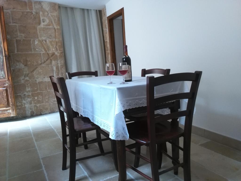Dimora La Corte Lecce Kültér fotó